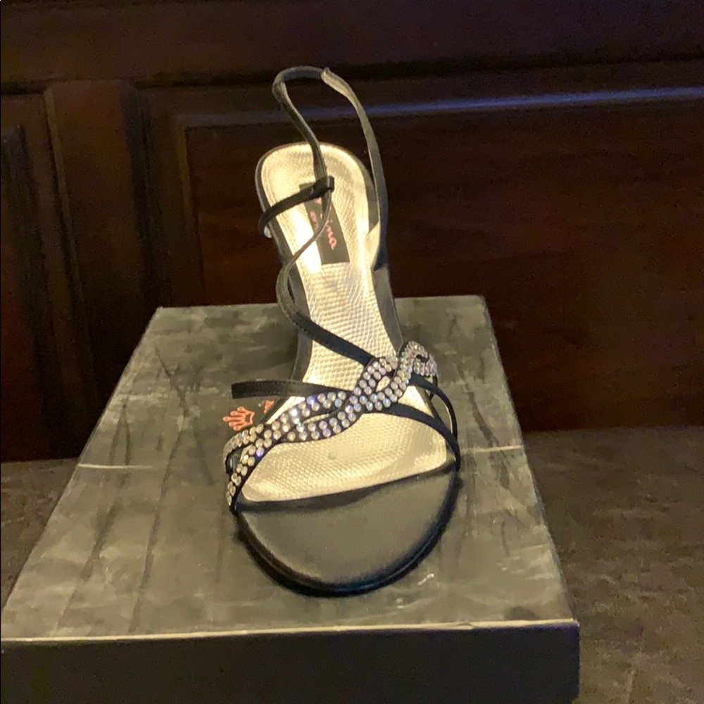 Black sandal shoe